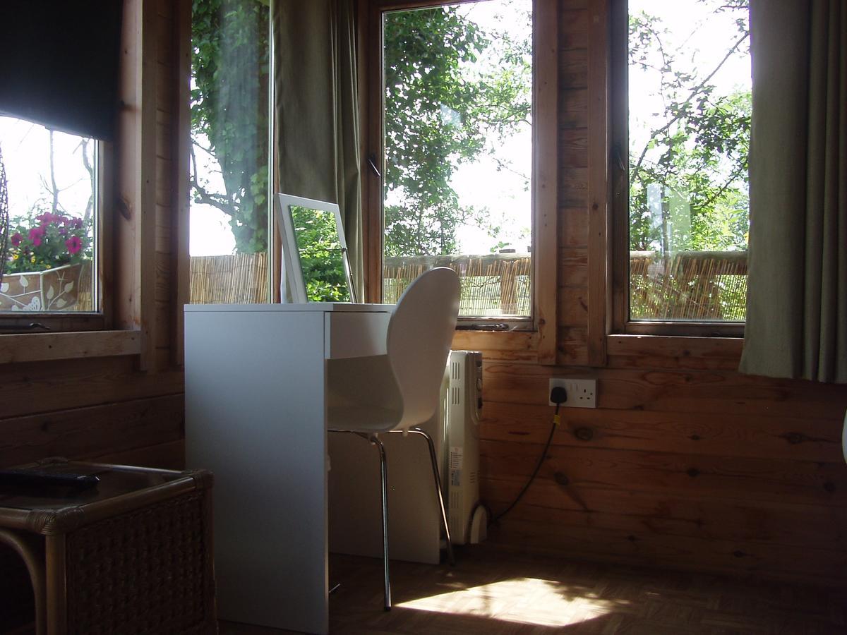 Hillview Bed And Breakfast 체스트필드 외부 사진